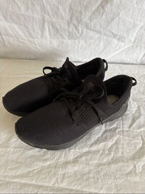 New Balance Nergize V3 WXNRGV3 Black Knit Sneakers